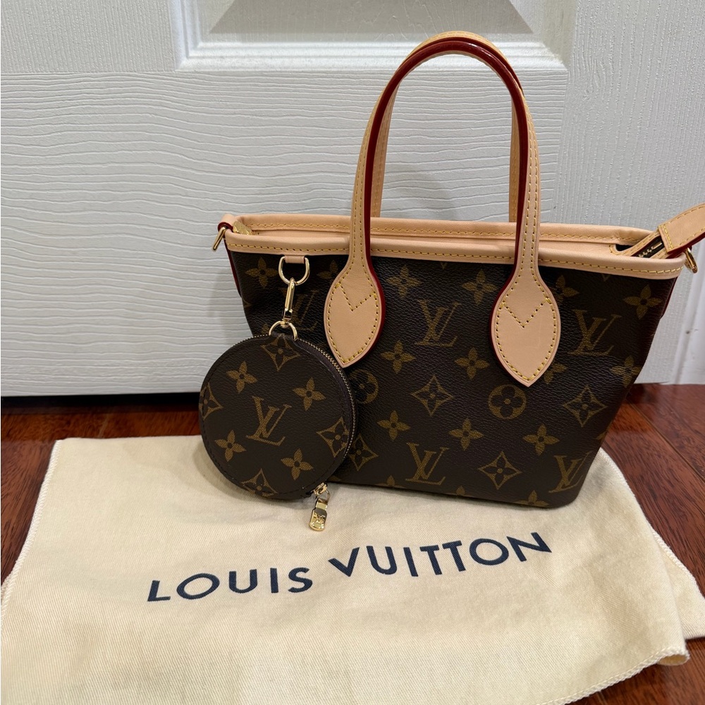 Louis Vuitton Neverfull BB Bag